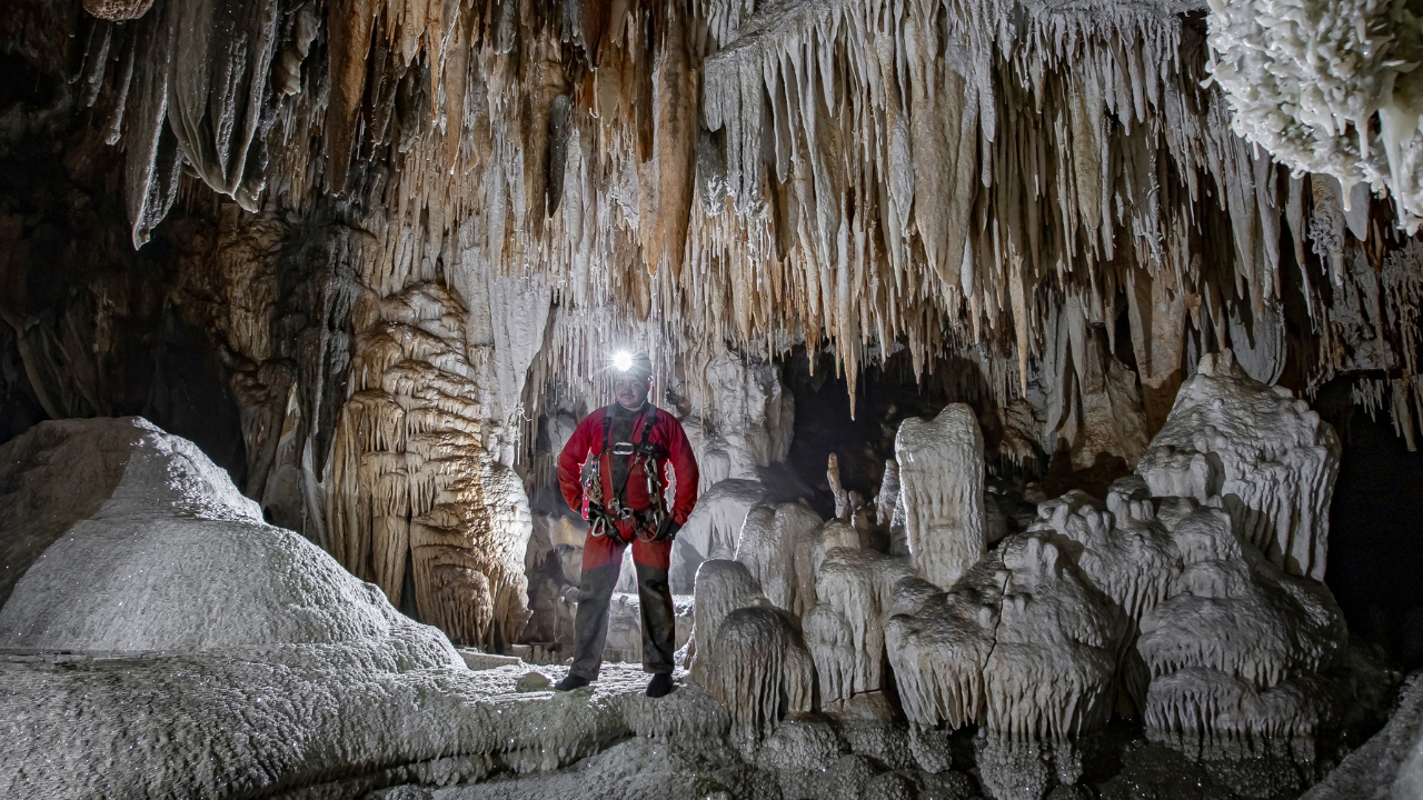 Caçadores de Cavernas
